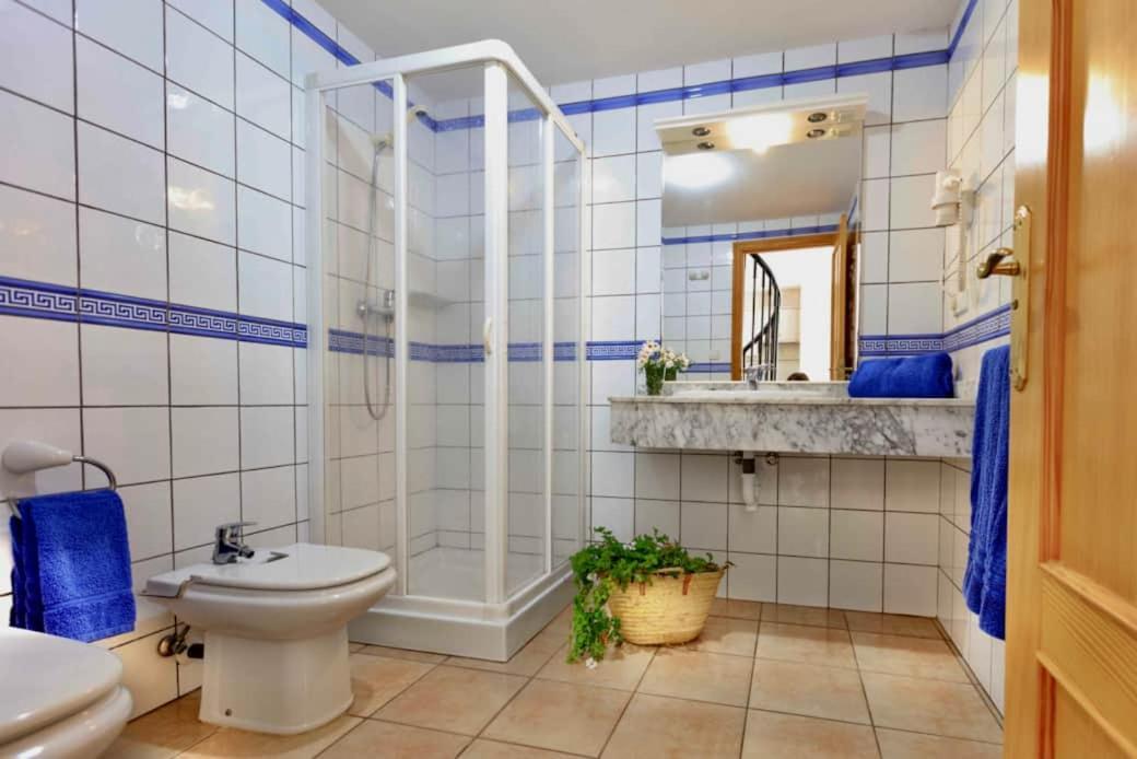 Apartamentos Sa Varadero 3S Con Vista Mare Laterale Es Pujols Zewnętrze zdjęcie