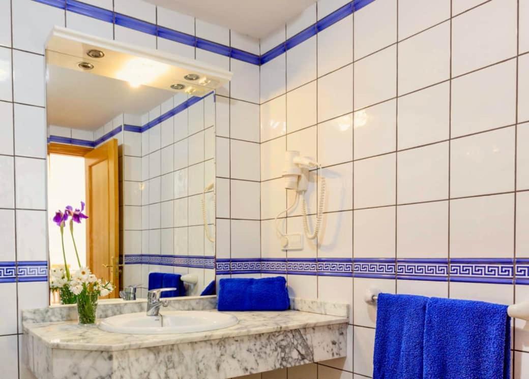 Apartamentos Sa Varadero 3S Con Vista Mare Laterale Es Pujols Zewnętrze zdjęcie